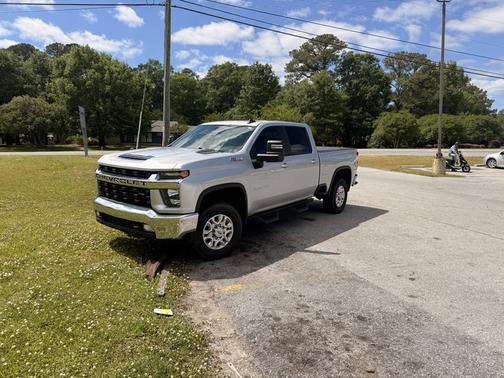 Silver 2022 Chevrolet Silverado 2500 LT