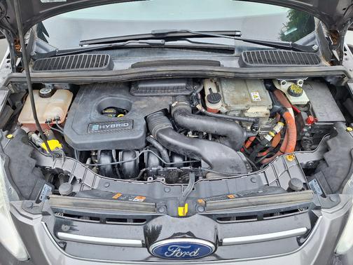 Gray 2013 Ford C-Max Hybrid SEL