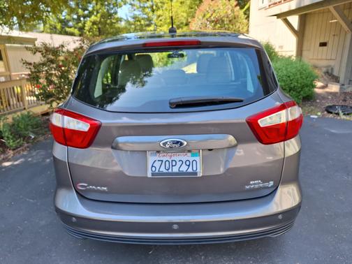 Gray 2013 Ford C-Max Hybrid SEL