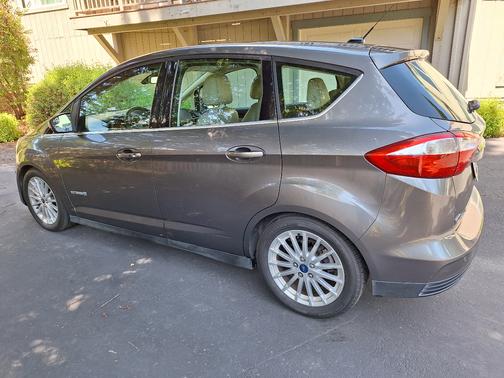 Gray 2013 Ford C-Max Hybrid SEL