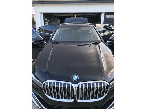 2020 BMW 740 i