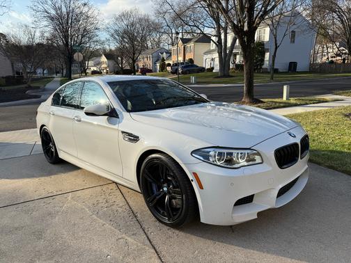 2016 BMW M5 Base
