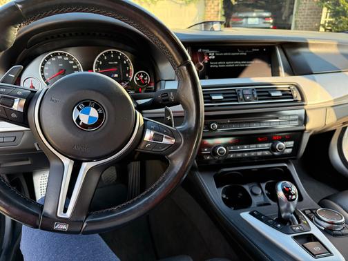 2016 BMW M5 Base