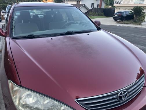 Red 2005 Toyota Camry LE