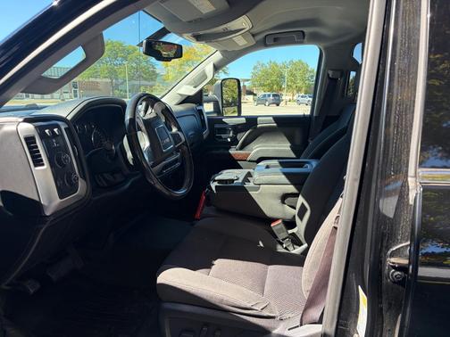 Black 2015 GMC Sierra 2500 SLE