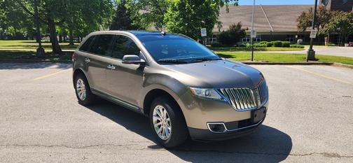 Brown 2012 Lincoln MKX Base