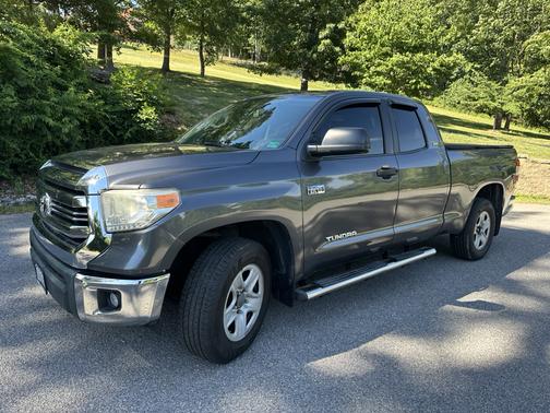 Gray 2016 Toyota Tundra SR5