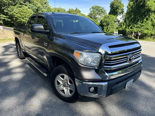 Gray 2016 Toyota Tundra SR5