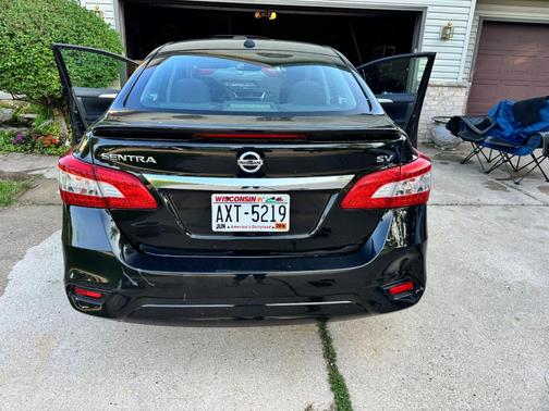 Black 2015 Nissan Sentra SV