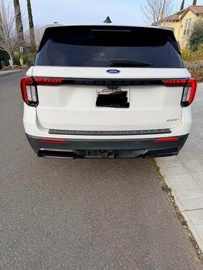 2025 Ford Explorer ST-Line 4WD