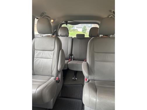 2015 Toyota Sienna XLE Premium