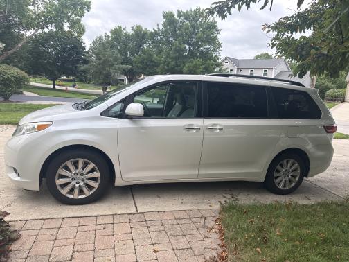 2015 Toyota Sienna XLE Premium