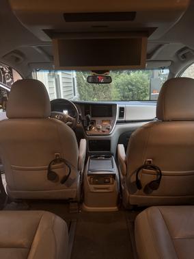 2015 Toyota Sienna XLE Premium