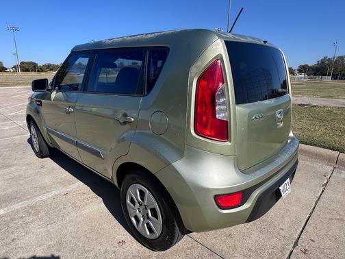 2013 Kia Soul Base