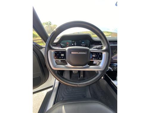 2023 Land Rover Range Rover P400 SE SWB