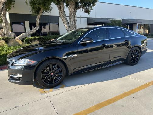 2016 Jaguar XJ XJ R-Sport