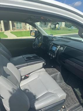 White 2015 Toyota Tundra SR