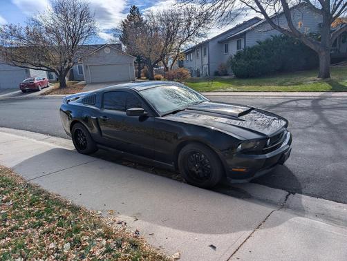 Black 2011 Ford Mustang GT Premium