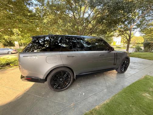 Gray 2023 Land Rover Range Rover P530 SE LWB 7 Seat