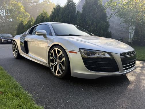 2011 Audi R8 5.2 quattro