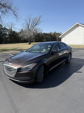 Brown 2015 Hyundai Genesis 5
