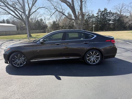 Brown 2015 Hyundai Genesis 5