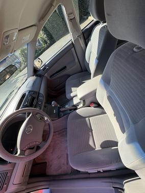 2005 Toyota Camry LE V6