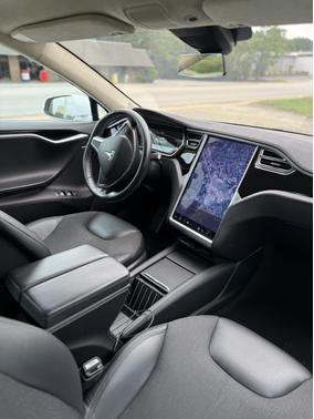 2015 Tesla Model S 85D