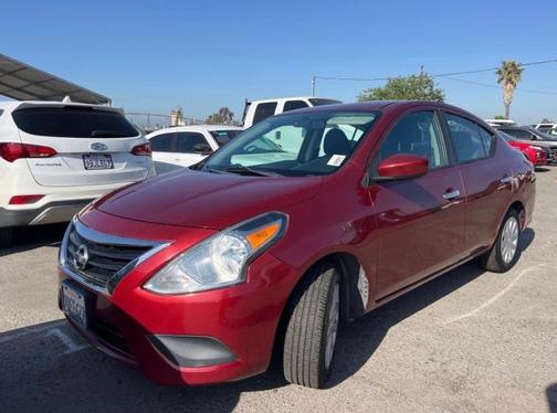 Red 2018 Nissan Versa 1.6 SV