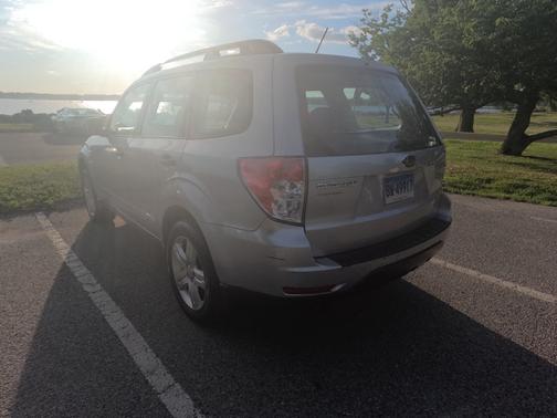 Silver 2013 Subaru Forester 2.5X