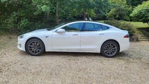 White 2018 Tesla Model S 75D