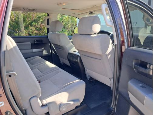 2017 Toyota Sequoia SR5