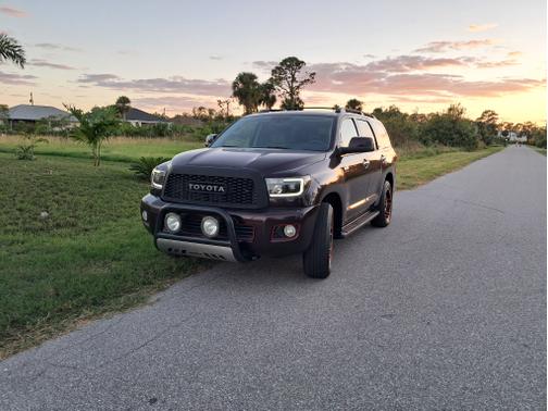 2017 Toyota Sequoia SR5