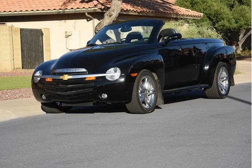 2005 Chevrolet SSR Base