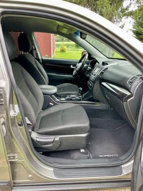 2015 Kia Sorento LX