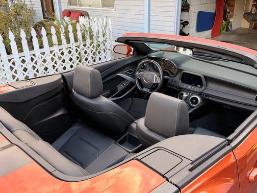 2023 Chevrolet Camaro 2LT