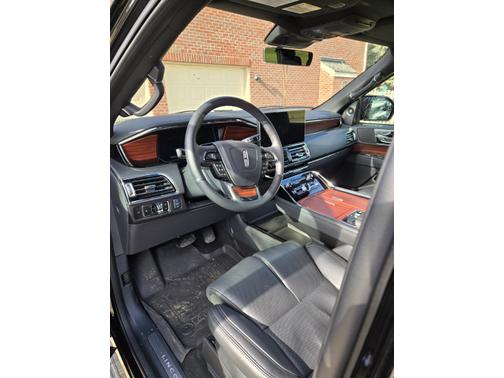 2024 Lincoln Navigator L Reserve