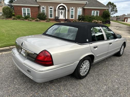Silver 2007 Mercury Grand Marquis LS