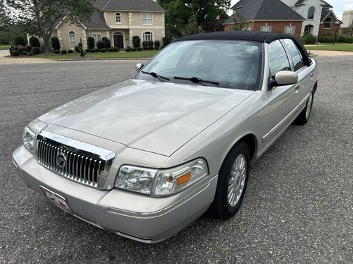 Silver 2007 Mercury Grand Marquis LS