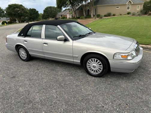Silver 2007 Mercury Grand Marquis LS