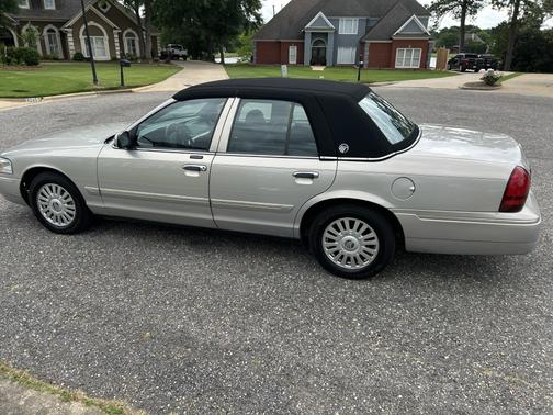 Silver 2007 Mercury Grand Marquis LS