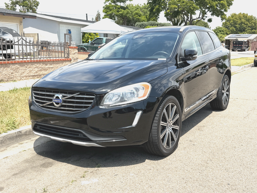 Black 2016 Volvo XC60 T5 Premier