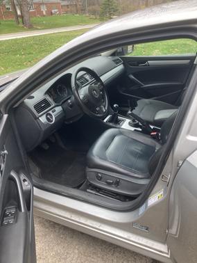 Silver 2013 Volkswagen Passat 2.5 SE