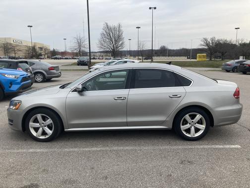 Silver 2013 Volkswagen Passat 2.5 SE