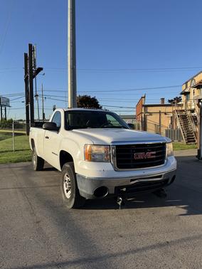 White 2008 GMC Sierra 3500 Work Truck