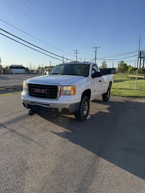 White 2008 GMC Sierra 3500 Work Truck