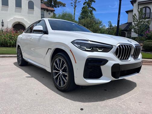 White 2023 BMW X6 xDrive40i