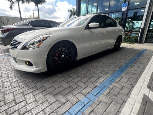 2013 INFINITI G37 Journey