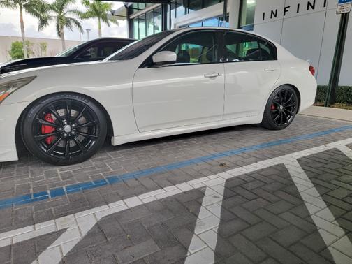 2013 INFINITI G37 Journey