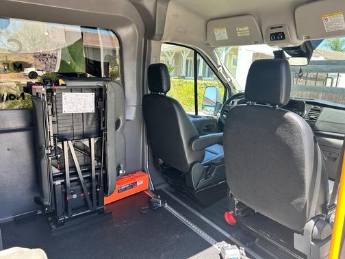 White 2022 Ford Transit-150 Base